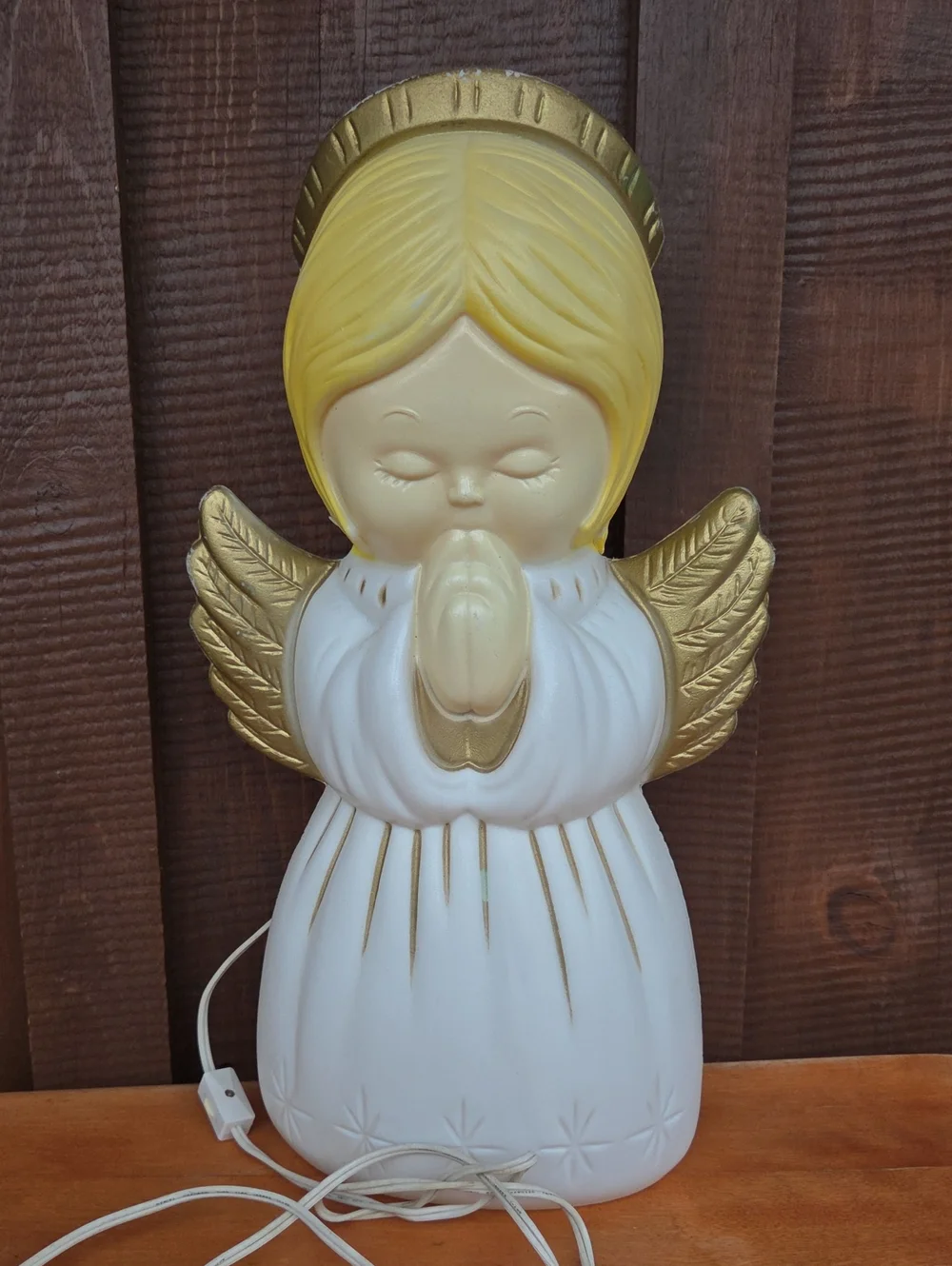 Vintage 1999 Angel Lighted Blow Mold Table Top Christmas Decoration